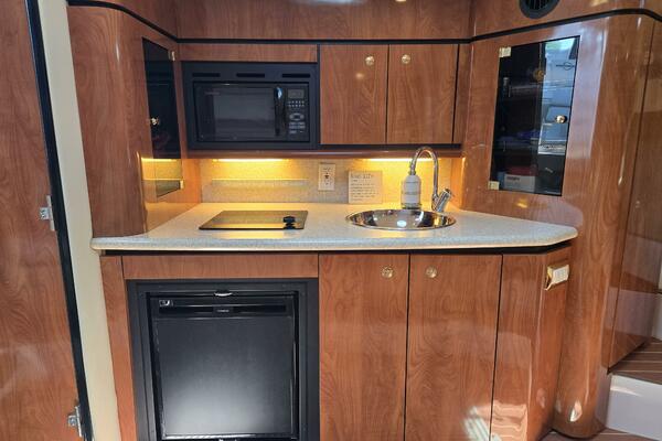 38ft Fountain Yacht For Sale