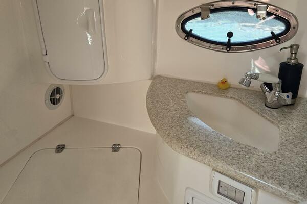 38ft Fountain Yacht For Sale