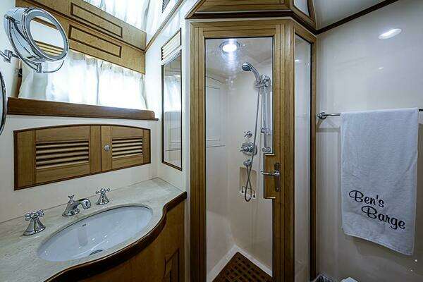 Marlow Explorer 66E Yacht For Sale