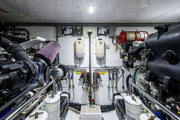 Marlow Explorer 66E Yacht For Sale