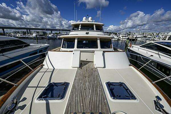 Marlow Explorer 66E Yacht For Sale