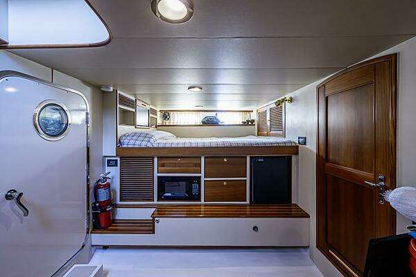 Marlow Explorer 66E Yacht For Sale