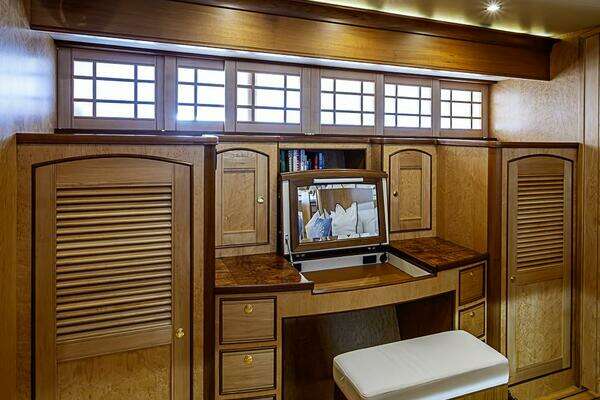 Marlow Explorer 66E Yacht For Sale