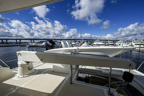 Marlow Explorer 66E Yacht For Sale