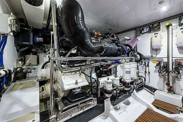 Marlow Explorer 66E Yacht For Sale