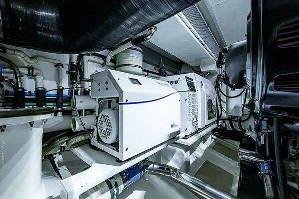 Marlow Explorer 66E Yacht For Sale