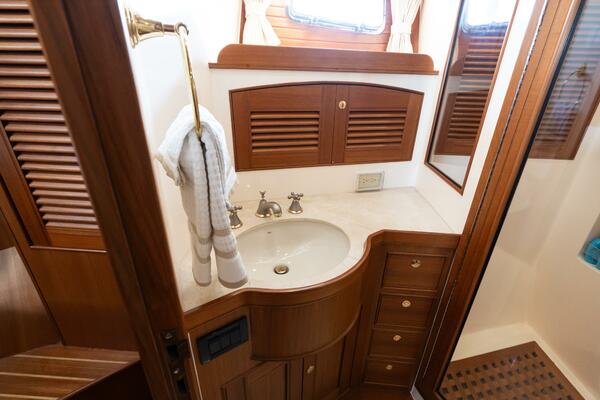 GRIFFIN 72ft Marlow Yacht For Sale