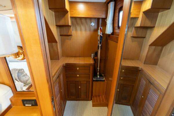 Marlow 72 E-CB Yacht For Sale