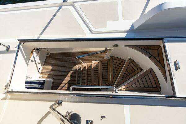 Marlow 72 E-CB Yacht For Sale