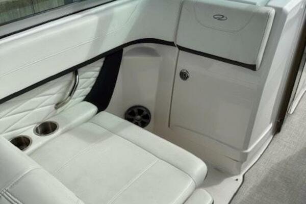 26ft Regal Yacht For Sale