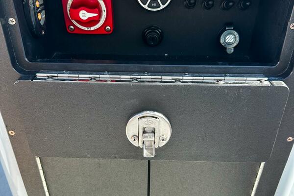 18ft East Cape Yacht For Sale