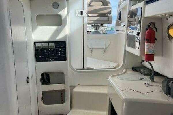 Pro-Line 2610 WA Yacht For Sale