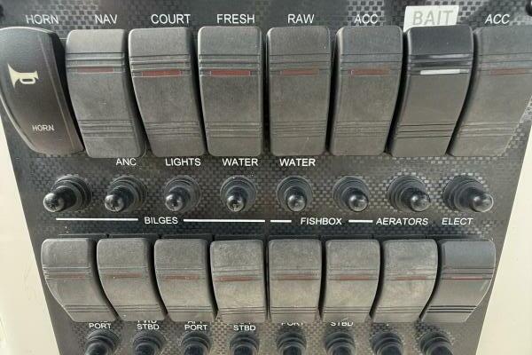 22ft ProKat Yacht For Sale