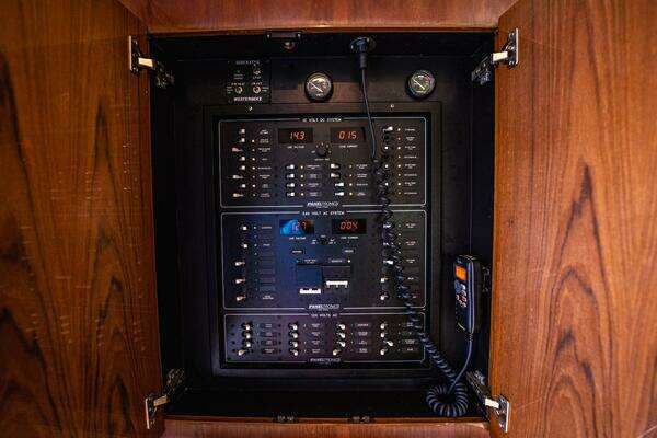 Egg Harbor 43 Sport Fisherman Yacht For Sale