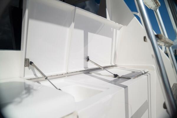 Manana 43ft Egg Harbor Yacht For Sale