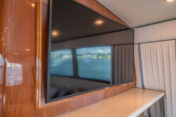 Manana 43ft Egg Harbor Yacht For Sale