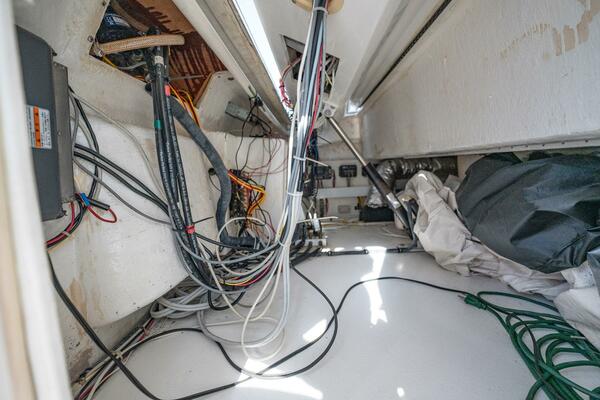 Manana 43ft Egg Harbor Yacht For Sale