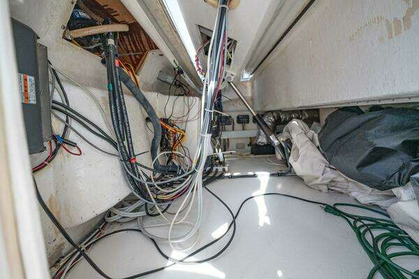 Egg Harbor 43 Sport Fisherman Yacht For Sale