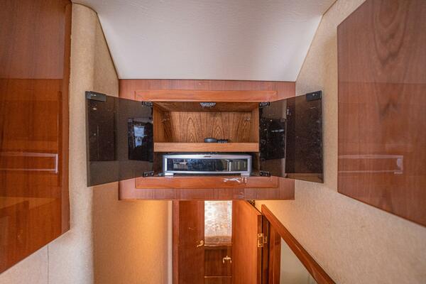 Manana 43ft Egg Harbor Yacht For Sale