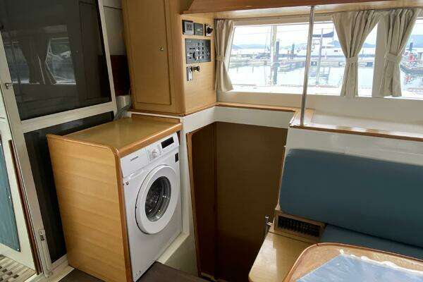 Lagoon 400 Yacht For Sale