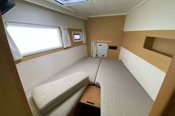 Lagoon 400 Yacht For Sale