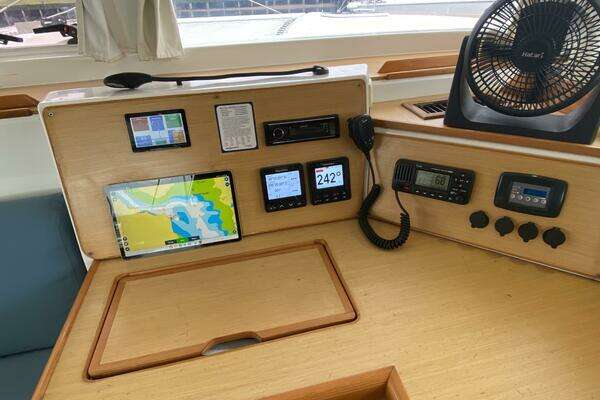 Lagoon 400 Yacht For Sale