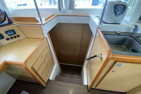 Lagoon 400 Yacht For Sale