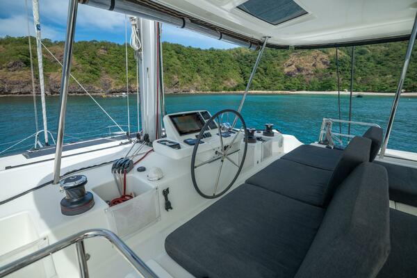 Hortz 48ft Lagoon Yacht For Sale