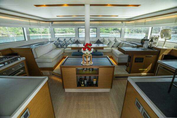 Lagoon 50 Yacht For Sale