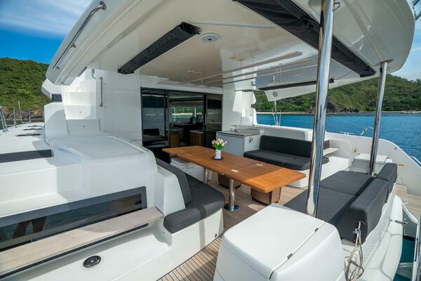 Hortz 48ft Lagoon Yacht For Sale