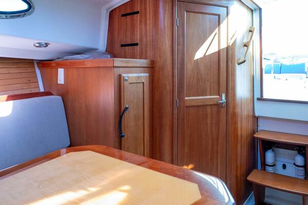 ARCHIMEDES 29ft Back Cove Yacht For Sale