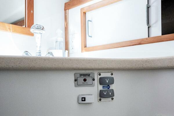 ARCHIMEDES 29ft Back Cove Yacht For Sale