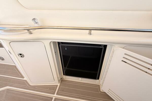 Banking Memories 41ft Sea Ray Yacht For Sale