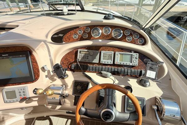 Banking Memories 41ft Sea Ray Yacht For Sale