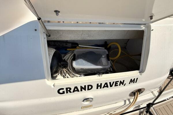 Banking Memories 41ft Sea Ray Yacht For Sale