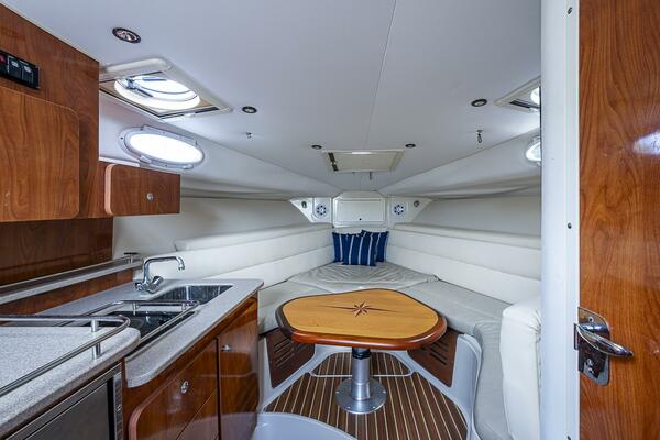 KERNTOWN 34ft Wellcraft Yacht For Sale