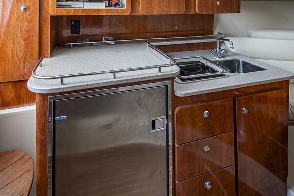 KERNTOWN 34ft Wellcraft Yacht For Sale