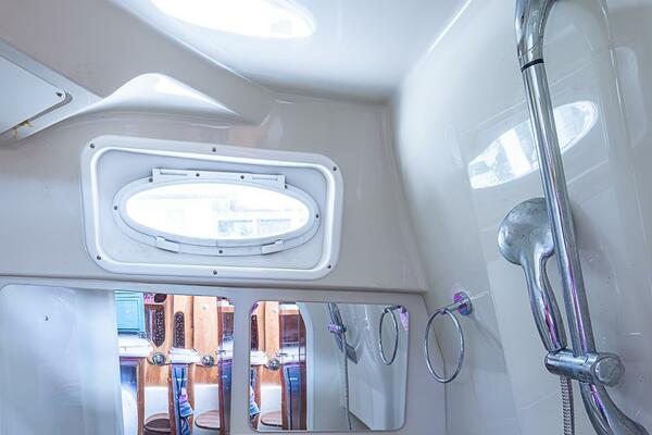 KERNTOWN 34ft Wellcraft Yacht For Sale