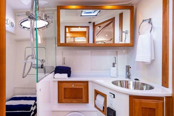 37ft Back Cove Yacht For Sale