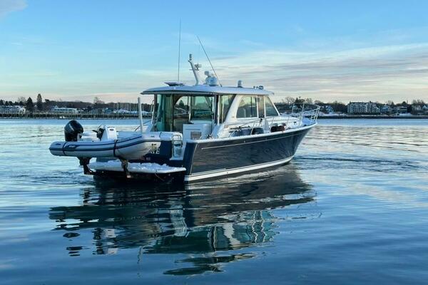 Cellibrate 45ft Sabre Yacht For Sale