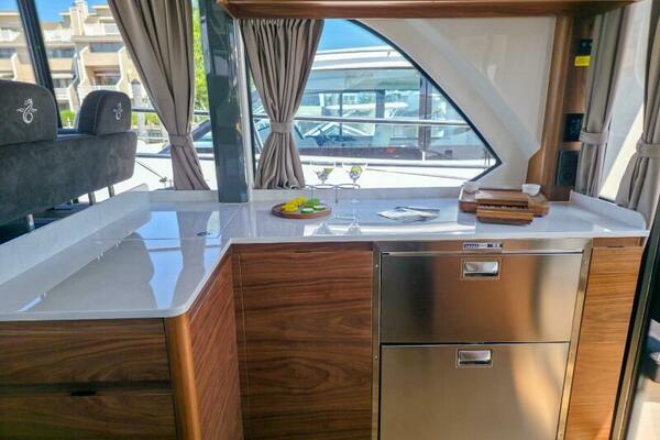 44ft Marex Yacht For Sale