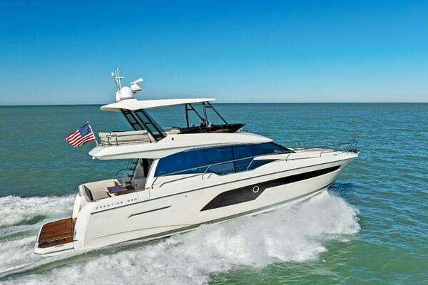 Prestige 520 Flybridge Yacht For Sale