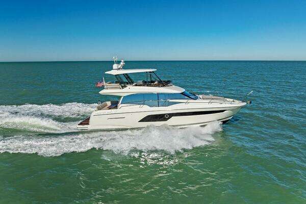 Prestige 520 Flybridge Yacht For Sale