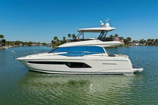 Prestige 520 Flybridge Yacht For Sale