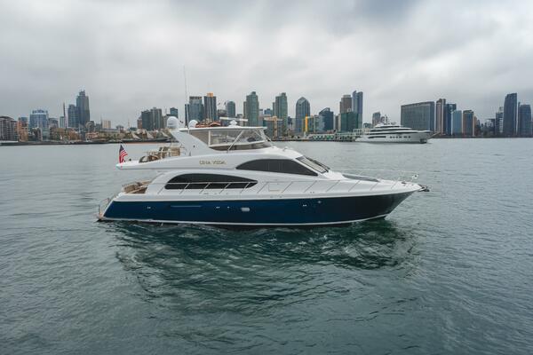 UNA VIDA  64ft Hatteras Yacht For Sale
