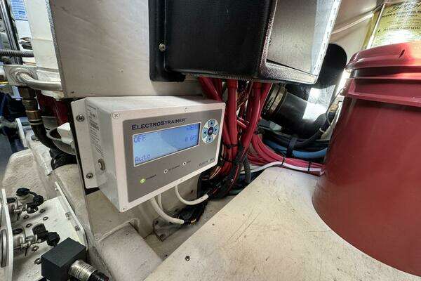 Sea Ray 58 Sedan Bridge Yacht For Sale