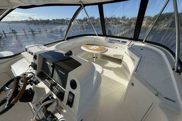 Sea Ray 58 Sedan Bridge Yacht For Sale