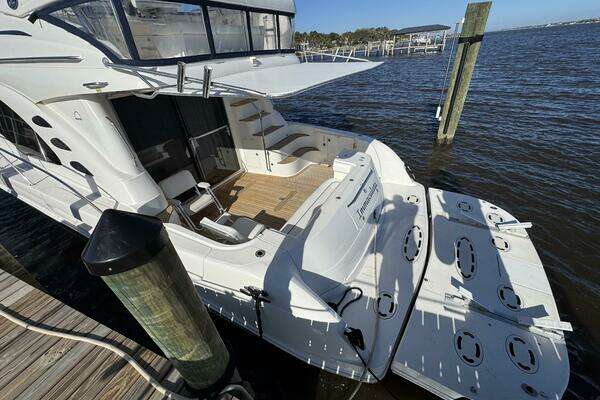 Sea Ray 58 Sedan Bridge Yacht For Sale