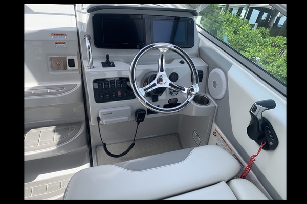 26ft Regal Yacht For Sale