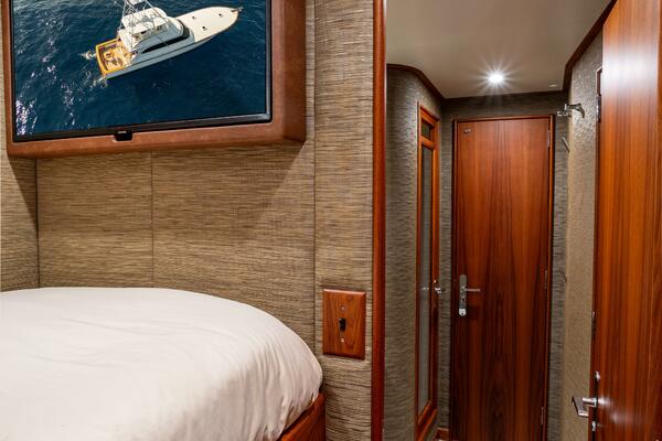 HT HOOK 72ft Merritt Yacht For Sale